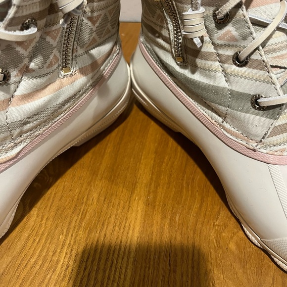 Sperry boots - Picture 2 of 8